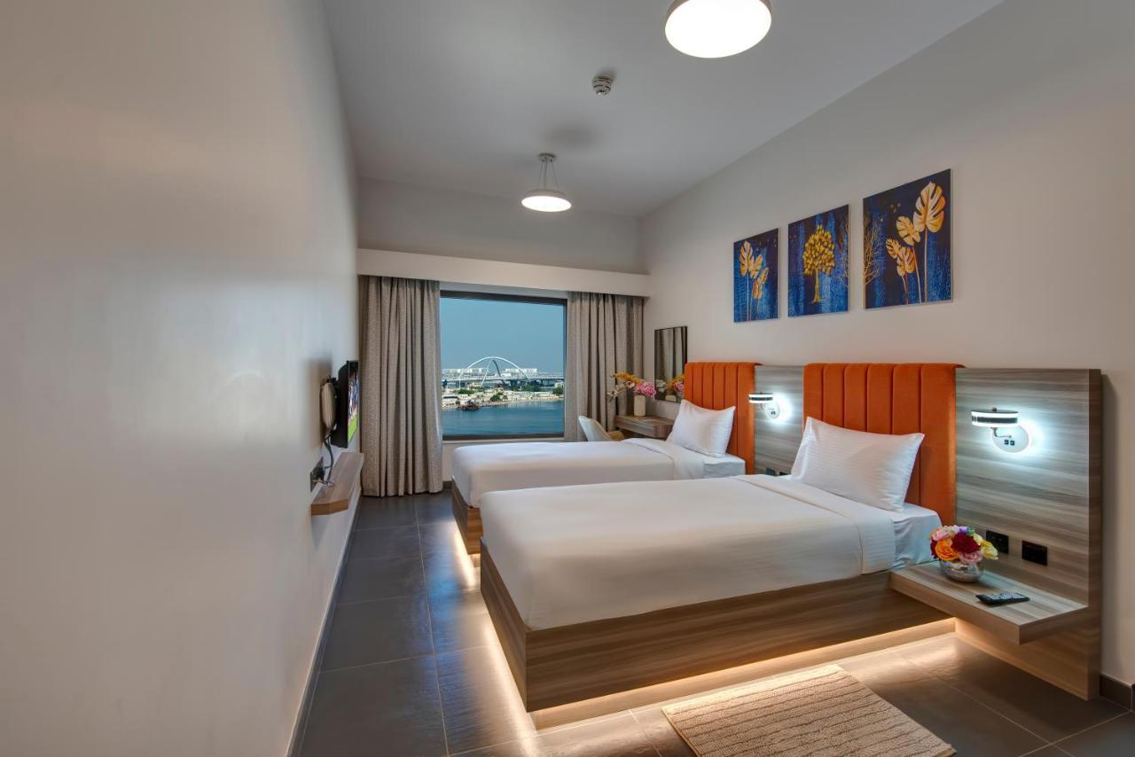 Wescott Hotel Дубай Экстерьер фото