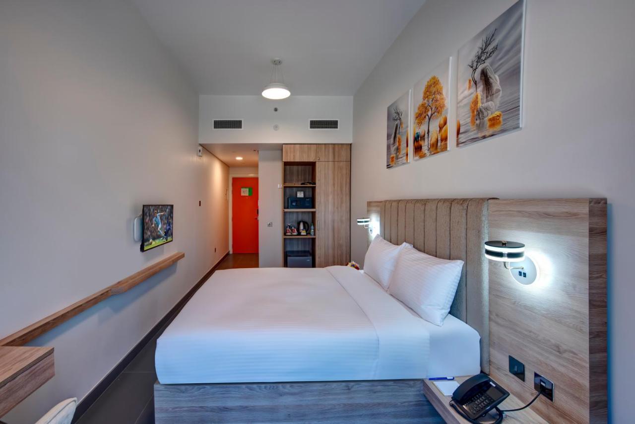 Wescott Hotel Дубай Экстерьер фото