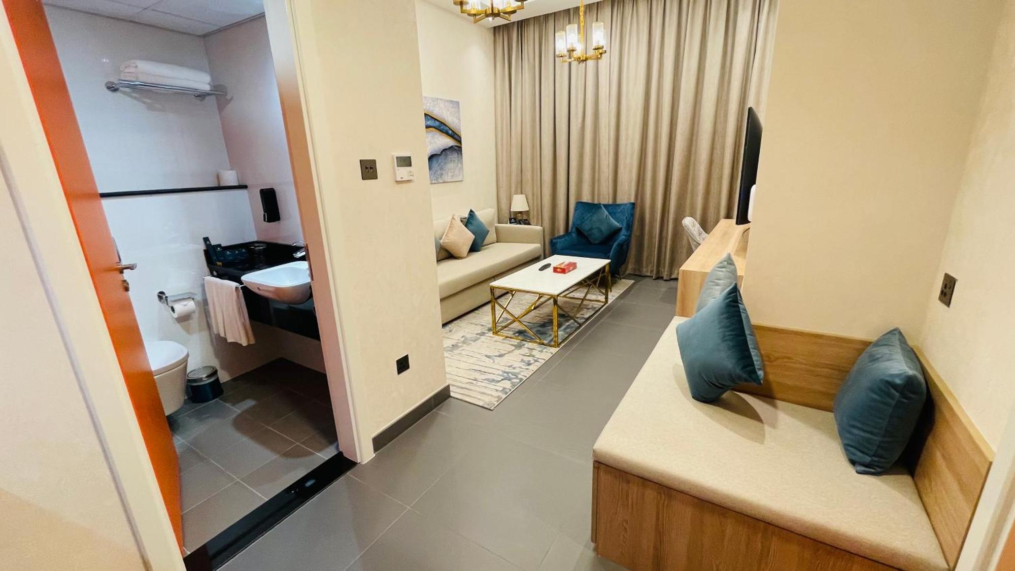 Wescott Hotel Дубай Экстерьер фото